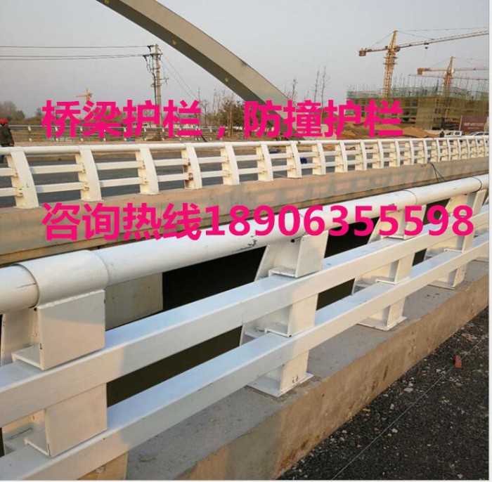 橋梁防撞護(hù)欄，防撞欄桿